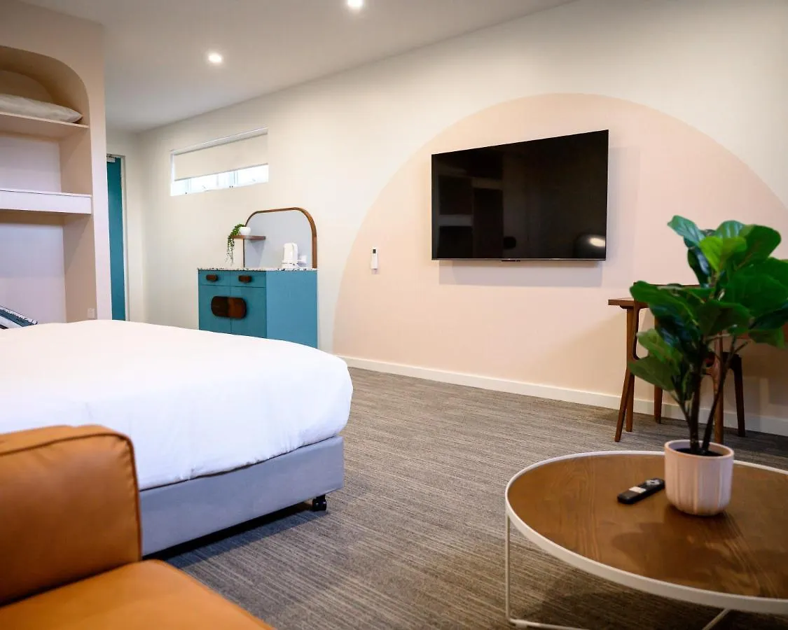 Peninsula Hotel Motel Adelaide