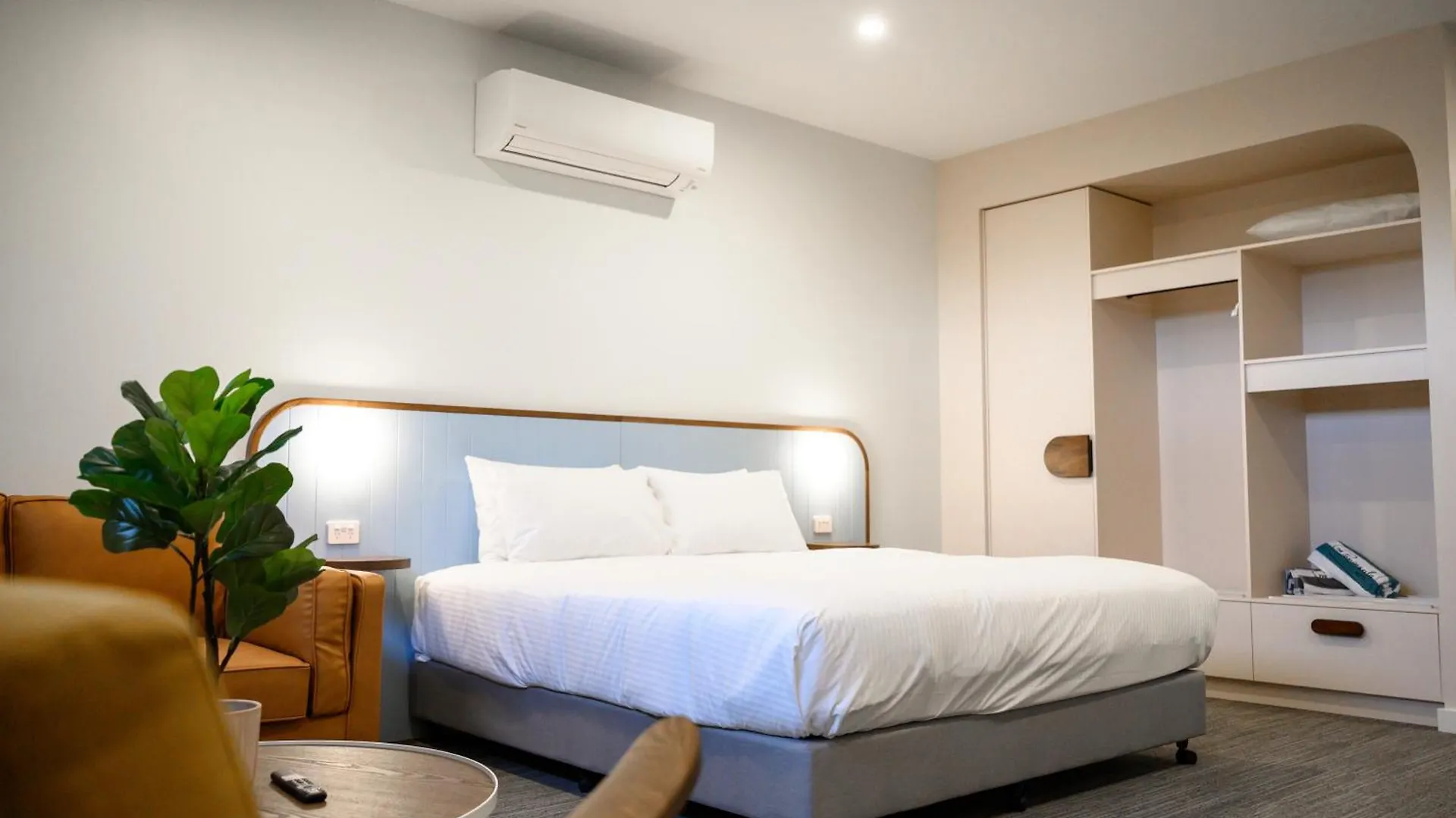 Peninsula Hotel Motel Adelaide